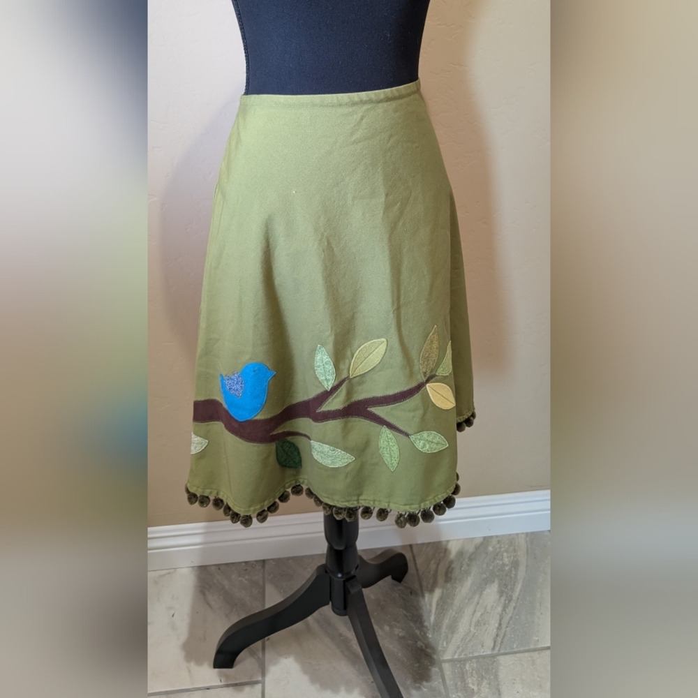 Embellished Green A-Line Knee-Length Skirt for Casual Wear